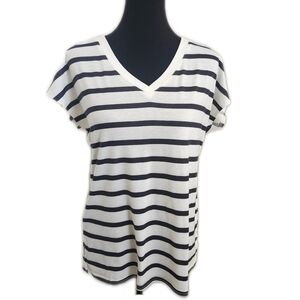Sampeel V-neck Short Sleeved Tee, Basic Black & White Stripe, M